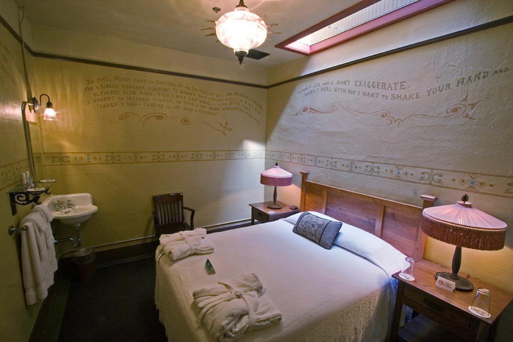 Mcmenamins Olympic Club Villa Centralia Bagian luar foto