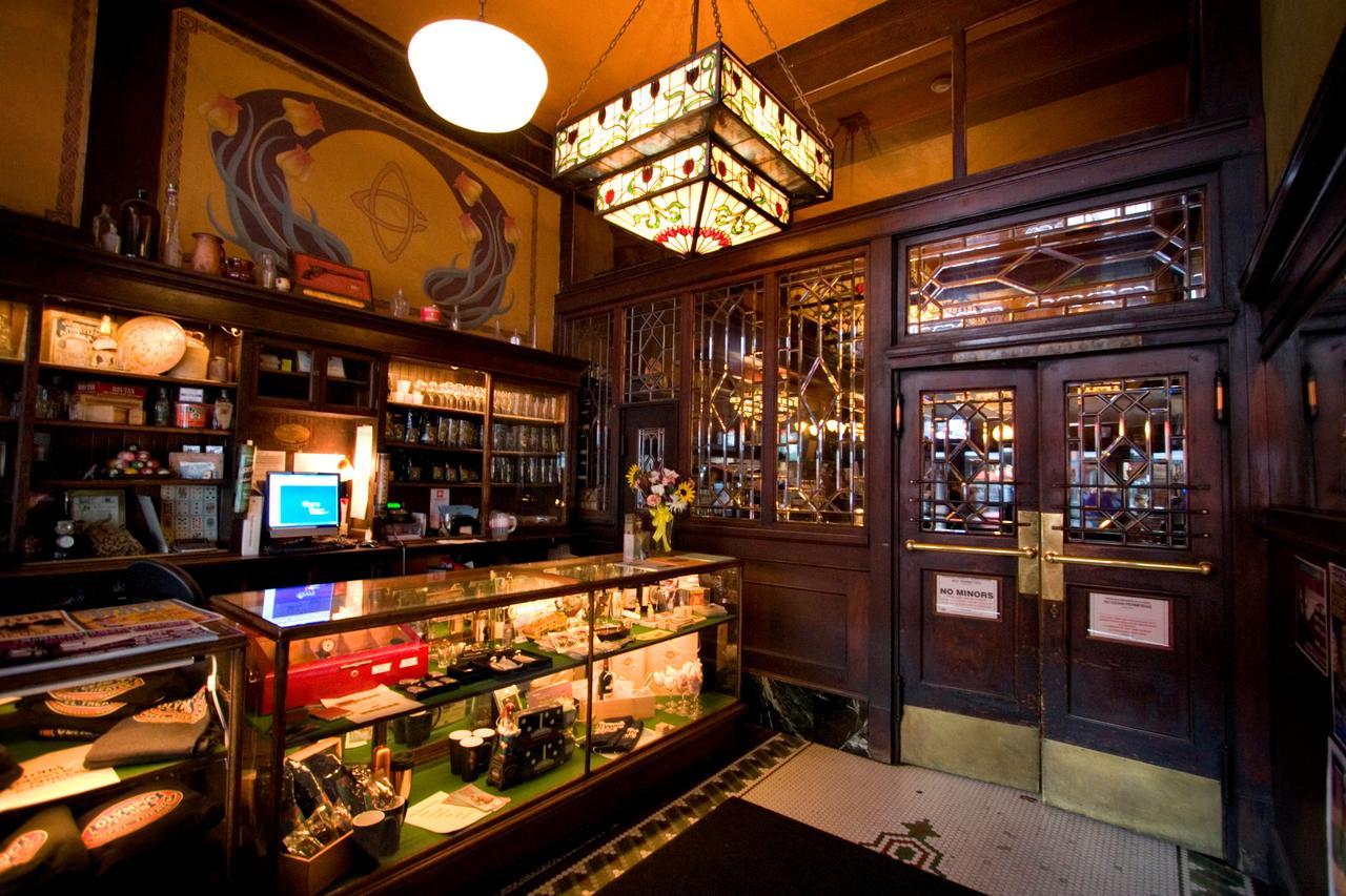 Mcmenamins Olympic Club Villa Centralia Bagian luar foto