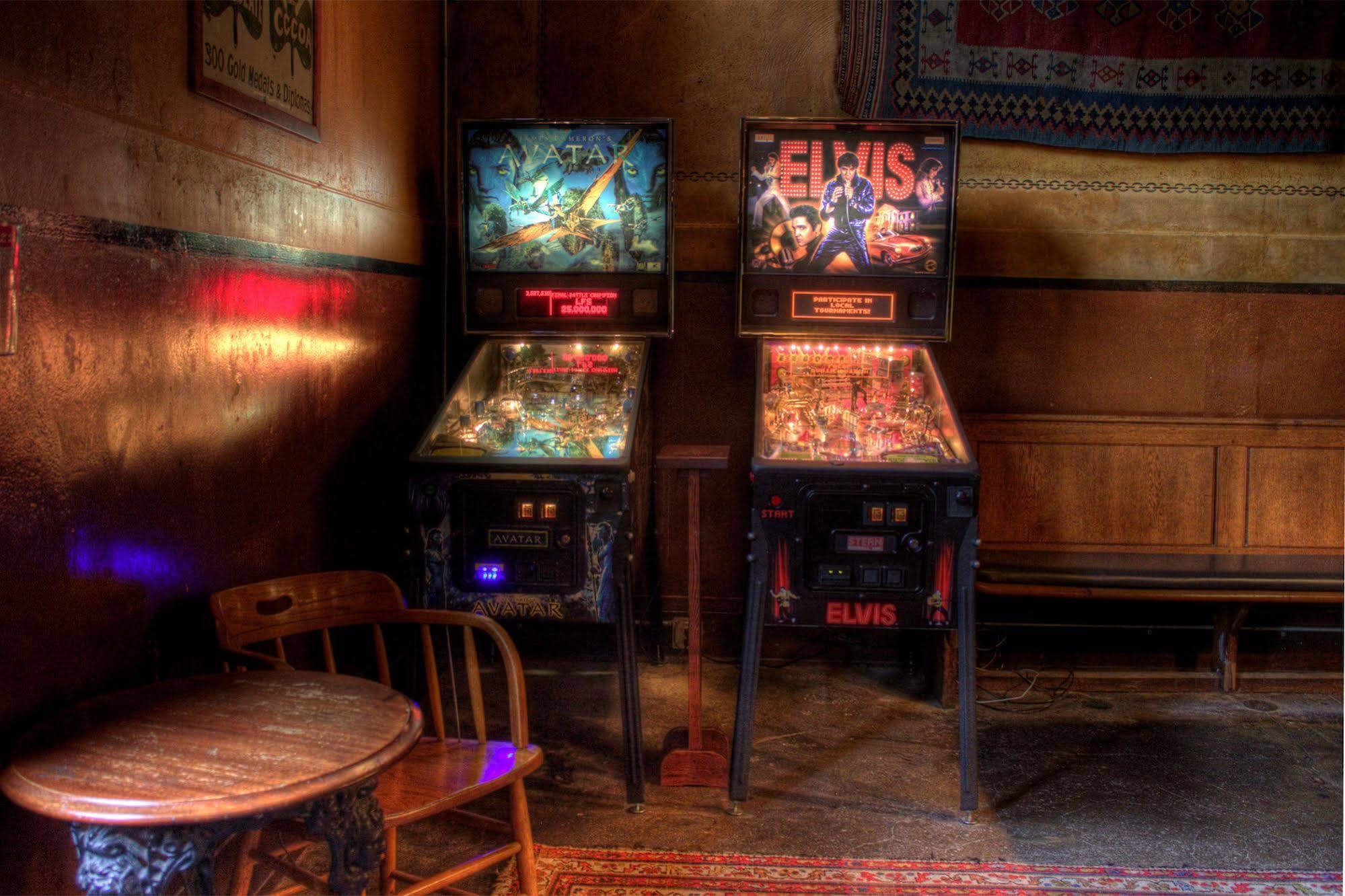 Mcmenamins Olympic Club Villa Centralia Bagian luar foto